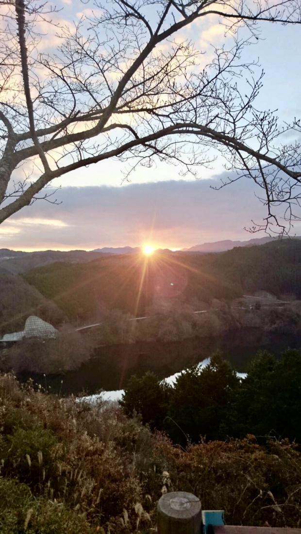 伊賀富士「尼ヶ岳」から昇　ご来光！